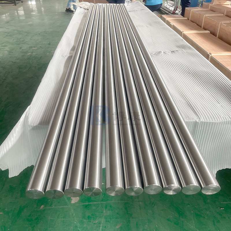 Titanium staaf