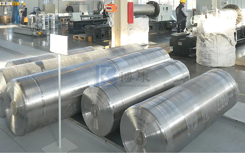 Hoe creëert vacuümbogen de ultieme zuiverheid van titanium -ingots?