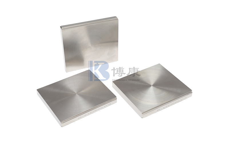 Schijf van titaniumlegering (groot formaat 140 x 150 mm) voor restauraties van de volledige boog